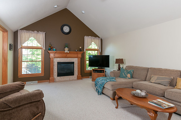 620ColonialDr_canfieldoh-16