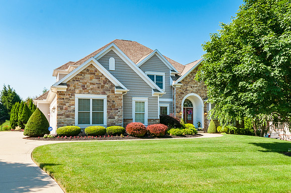 5992-greatcourtcircle-massillonoh-1