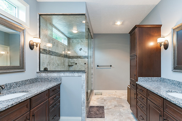 7640KennethDr_ConcordOH-14