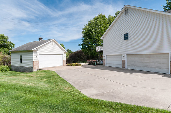 620ColonialDr_canfieldoh-2