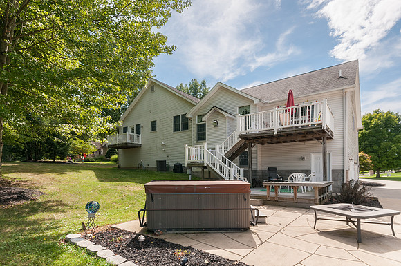 620ColonialDr_canfieldoh-3