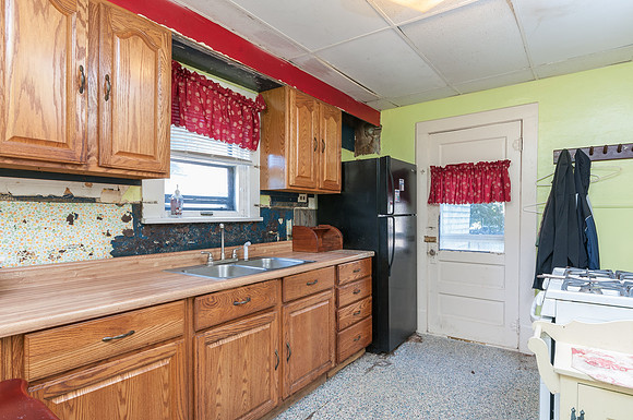 2164_16thst_akronoh-12